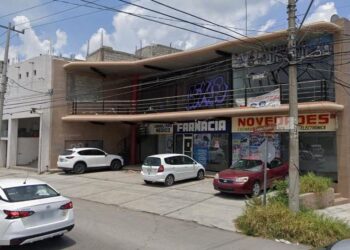 Atracan laboratorio clínico en Col. López Portillo de Victoria.