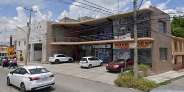 Atracan laboratorio clínico en Col. López Portillo de Victoria.