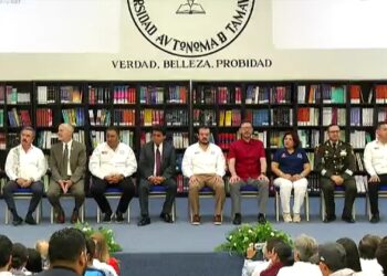 Rector de la UAT inaugura la Feria Universitaria del Libro en Nuevo Laredo