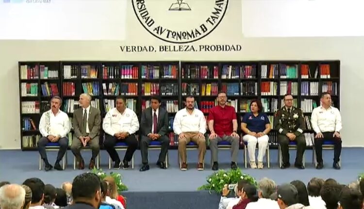 Rector de la UAT inaugura la Feria Universitaria del Libro en Nuevo Laredo