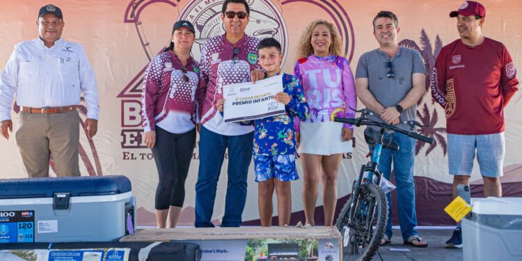Participan familias de varios estados en Torneo de Pesca Bicentenario en Matamoros