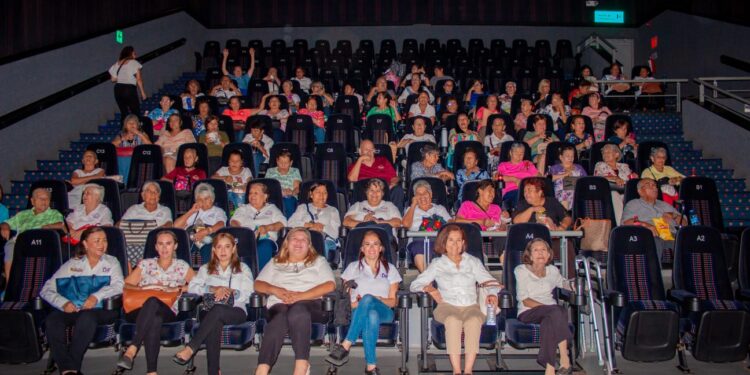 DIF Victoria celebra el cariño de las abuelitas y abuelitos