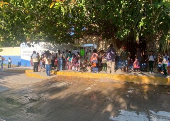 Padres cierra escuela en Col. Las Brisas por falta de maestro y director