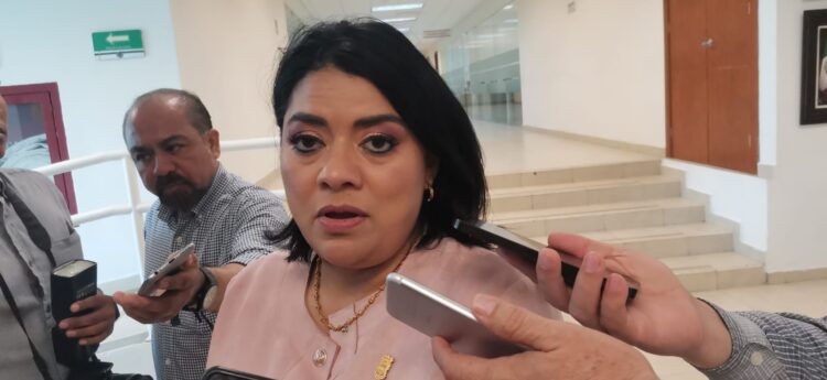 Llama Ursula Salazar a diputados panistas a trabajar por Tamaulipas y no por FGCV