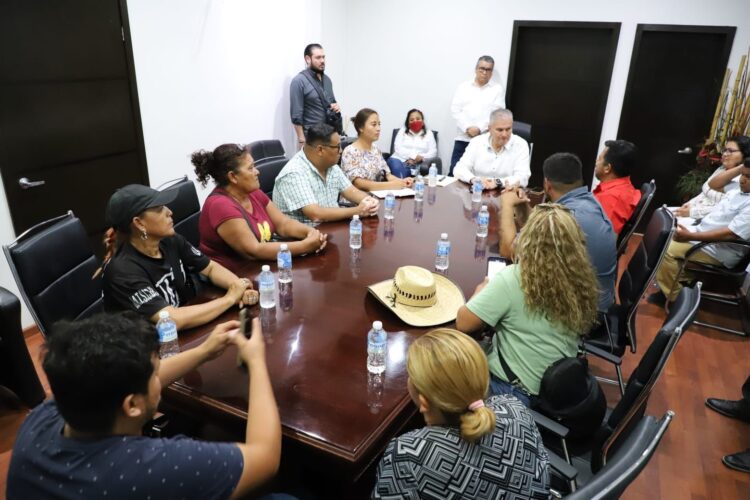 Resuelve gobernador Américo Villarreal, demandas de los trabajadores de la Secretaría de Salud