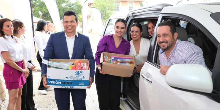 Realiza DIF Victoria “Caravana por la Educación”