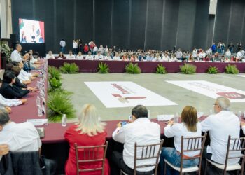 A trabajar, invita Gobernador Villarreal a jóvenes, para disminuir desigualdad