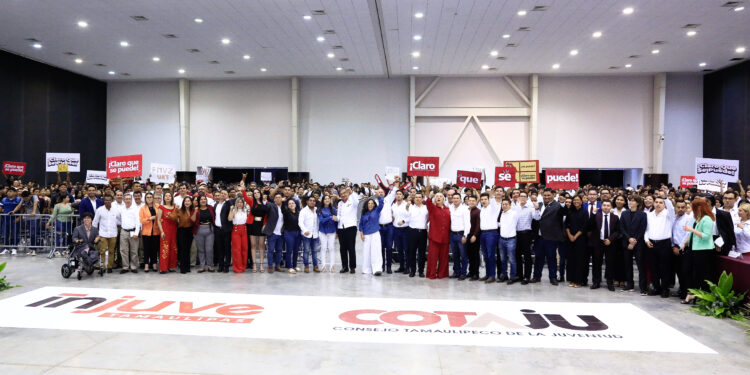 A trabajar, invita Gobernador Villarreal a jóvenes, para disminuir desigualdad