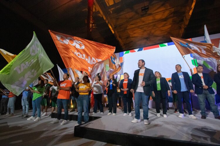 Rector ofrece el programa Vida UAT a nuevos estudiantes del Campus Victoria