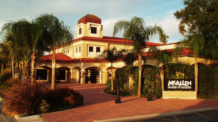 Renuncia presidente de Cámara de Comercio