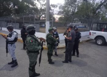 Quitan a reos de Victoria “lujos” y armas