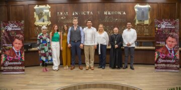 Recibe Alcalde de Matamoros Mario López a Alexander Acha “Mr. Amigo 2023”