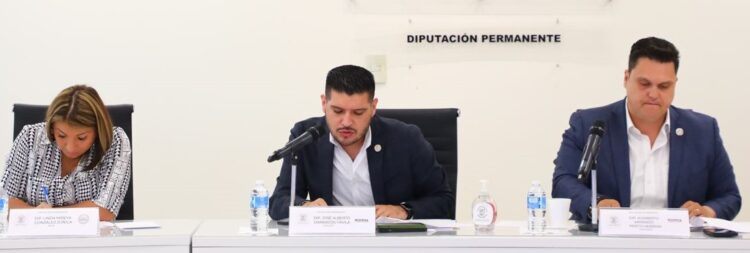 Aprueban diputados exhorto a la Secretaría de Educación Pública estatal