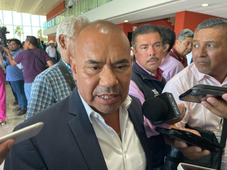 Reviven éxodo en Los Guerra, de Miguel Alemán