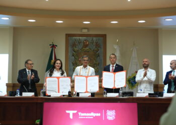 Firman histórico acuerdo Tamaulipas y NADBank, para sanear el río Bravo