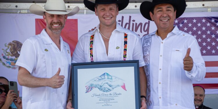 Reafirman Alcaldes Mario López y John Cowen hermandad entre Matamoros y Brownsville, Texas