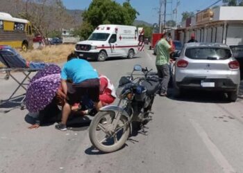 Se lesiona repartidor de comida en choque