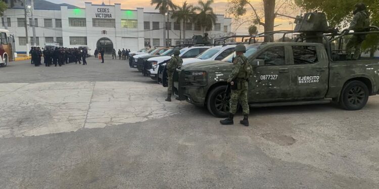 Quitan a reos de Victoria “lujos” y armas