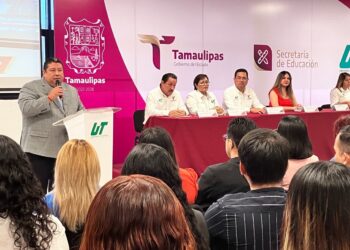 Entrega la Universidad Tecnológica de Altamira 380 nuevos títulos profesionales