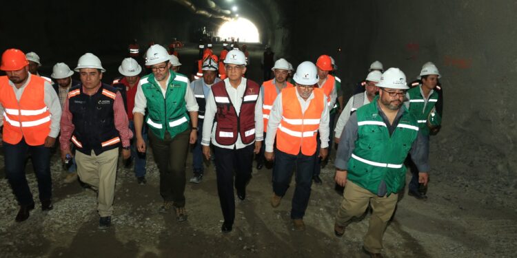 Supervisa gobernador de Tamaulipas avance del mega-tunel de nueva autopista Mante-Ocampo-Tula