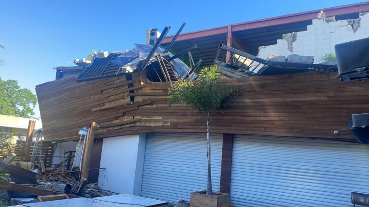 Se recuperan negocios de McAllen afectados por tromba