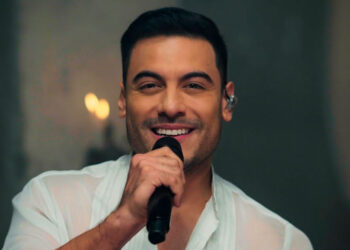 Carlos Rivera revela primera fotografía junto a su hijo