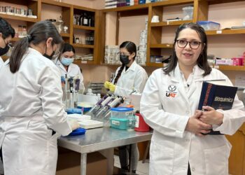 Premiará UAT a universitarios destacados, lanza convocatoria