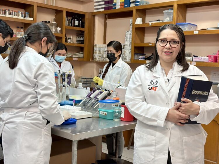 Premiará UAT a universitarios destacados, lanza convocatoria