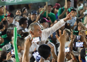 Encuestadora da ventaja a Sheinbaum como candidata de Morena