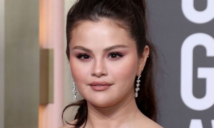 Selena Gómez cambia listas de éxitos por salud