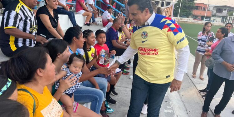 Da Lalo Gattás zapatazo inaugural en Torneo Intermunicipal de Fut-7