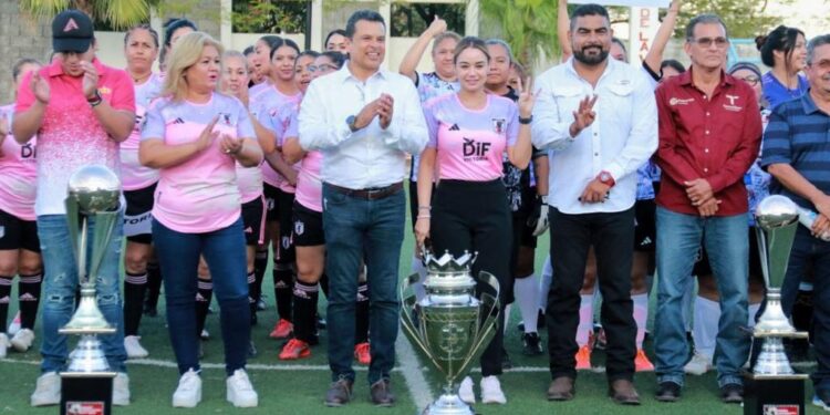 Da Lalo Gattás zapatazo inaugural en Torneo Intermunicipal de Fut-7