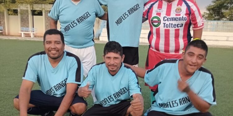 Marchan DIF Victoria y Relleno Sanitario con paso perfecto