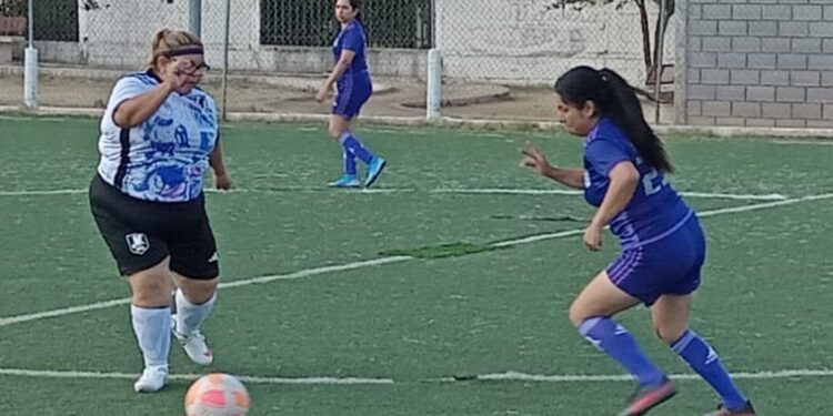 Golea Leonas a Guerreras en Intermunicipal de Fut-7