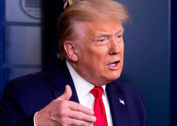 Donald Trump declina participar en debates republicanos