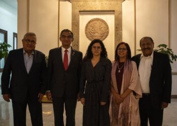 Reanudarán clases el miércoles escuelas de Tamaulipas; instalan mesa de diálogo