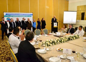 Rinde protesta Mesa Directiva de Asociación  de Agentes Aduanales de Tampico y Altamira