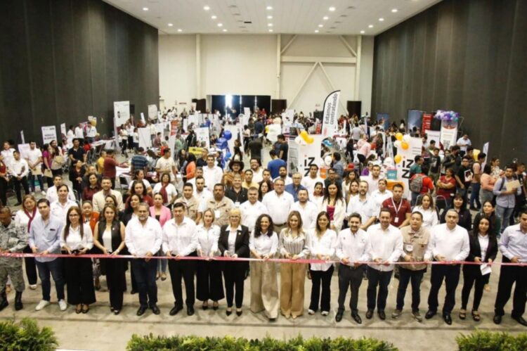 Dos mil empleos ofertan cien empresas en la segunda Feria Victoria 2023