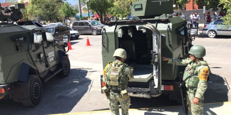 Celebran Día de Protección Civil con simulacro de desalojo en edificios públicos