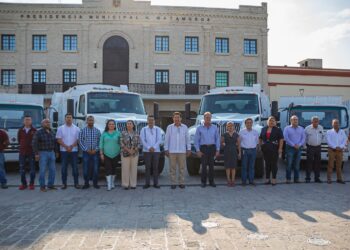 Suma Alcalde Mario López 15 camiones de redilas y dos compactadores a limpieza de Matamoros