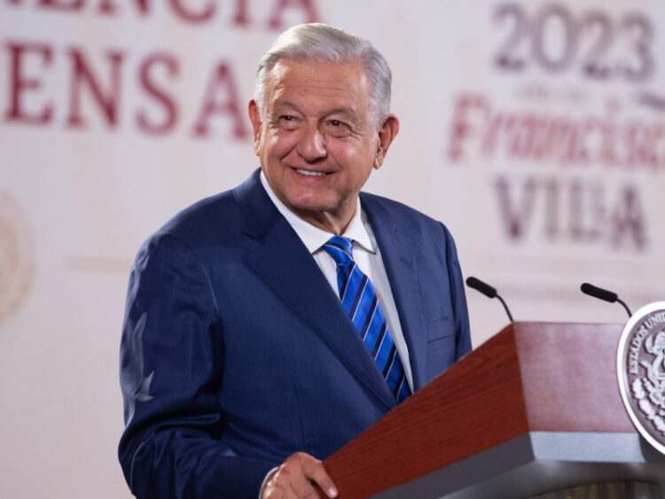 López Obrador dice que 10 miembros del gabinete renunciarán por elecciones 2024