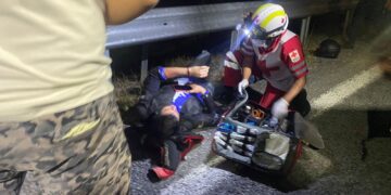 Motociclista se lesiona al caer en la vieja carretera a Jaumave