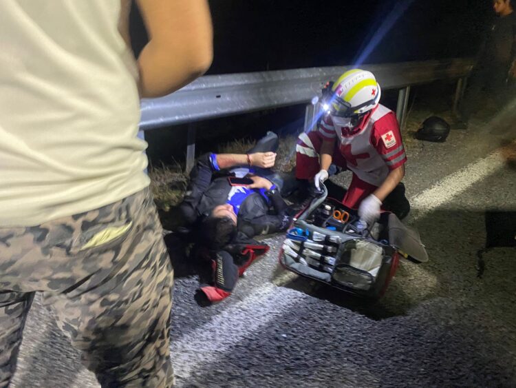 Motociclista se lesiona al caer en la vieja carretera a Jaumave