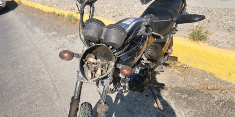 Derrapa motociclista en el Boulevard “José López Portillo”