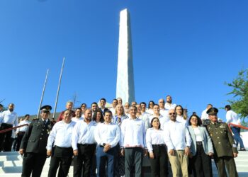 Honra Américo Villarreal a los tamaulipecos ilustres