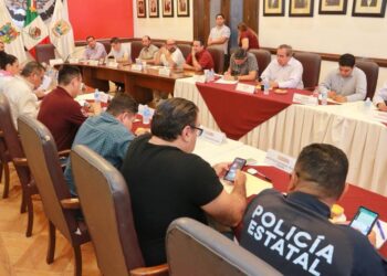 Llaman hacer conciencia de riesgos de conducir bajo efectos del alcohol.