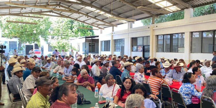 Festejan 97 aniversario de la Liga de Comunidades Agrarias y Sindicatos Campesinos de Tamaulipas