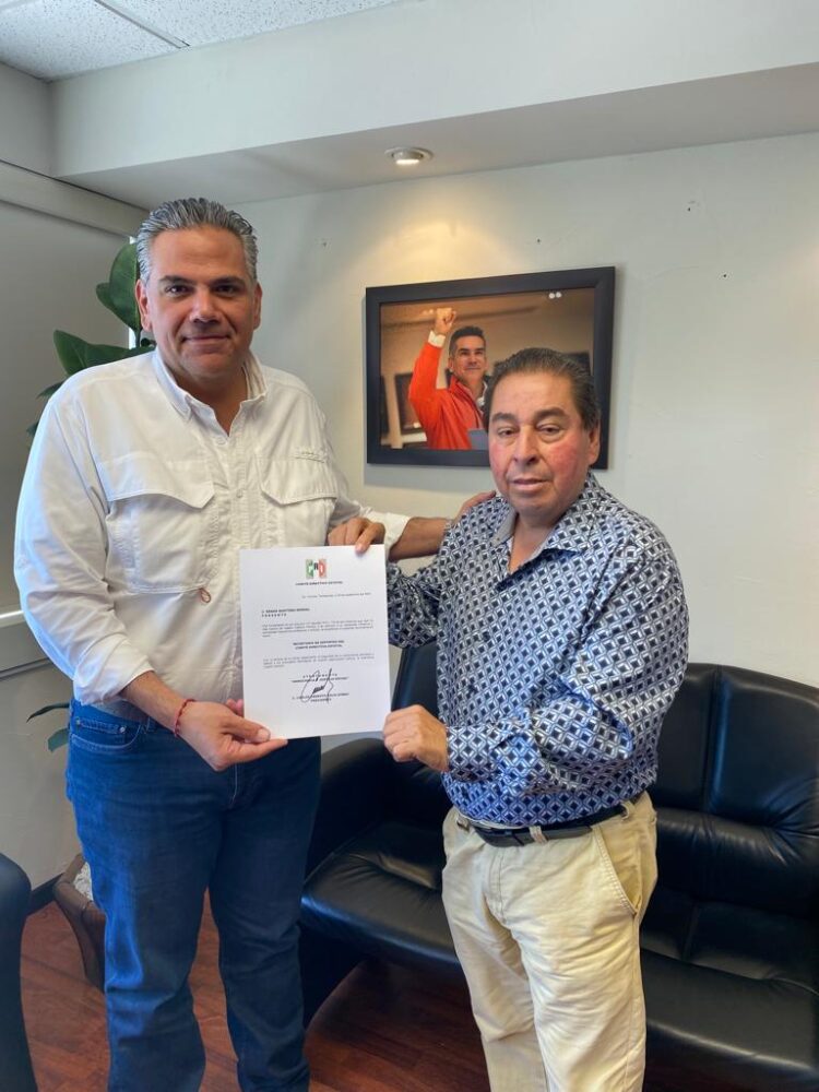 Es Renán Martínez, Secretario de Deportes en el PRI Estatal
