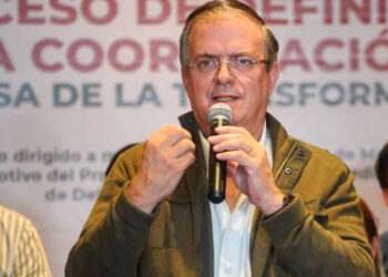 Comité de Honor y Justicia de Morena admite recurso de queja de Ebrard