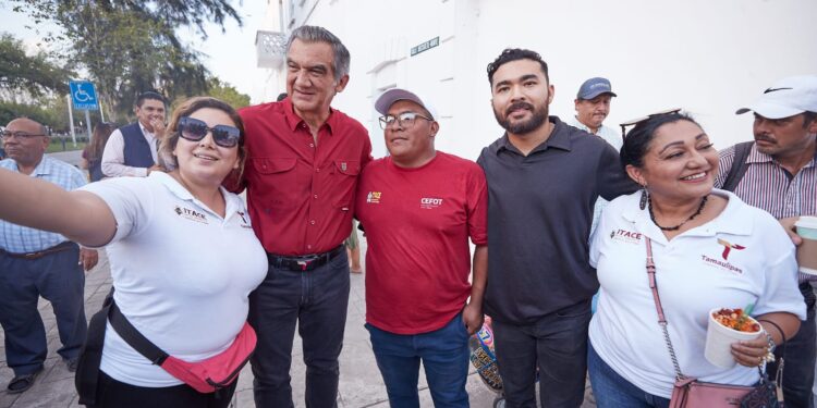 Américo Villarreal visita exposición de Reynosa en “Punto Tamaulipas